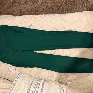 Green lululemon leggings